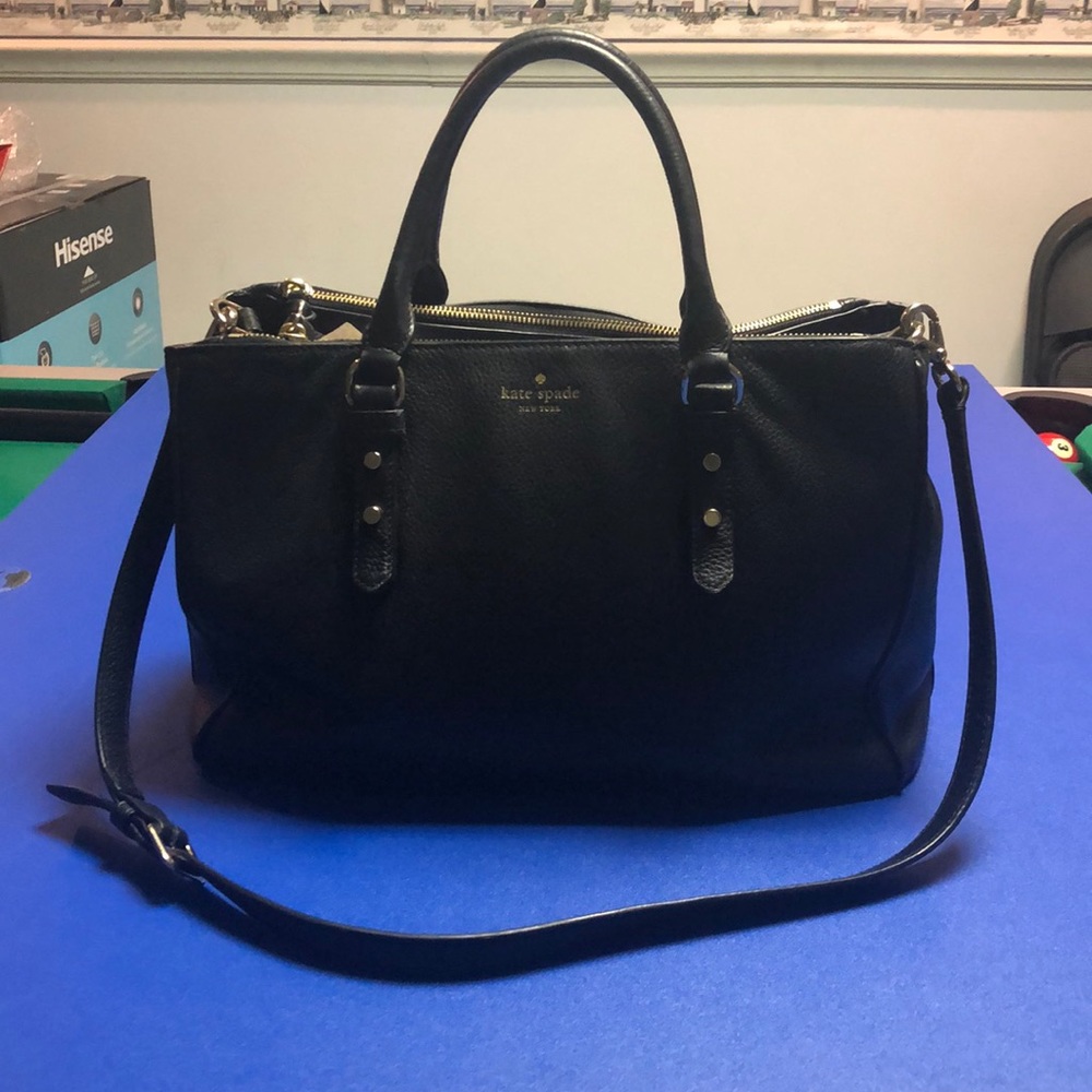 Medium Kate Spade purse